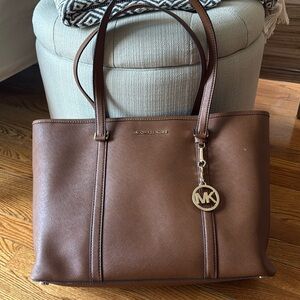 MICHAEL KORS Caramel Jet Set Shoulder Bag  East West Laptop Work bag